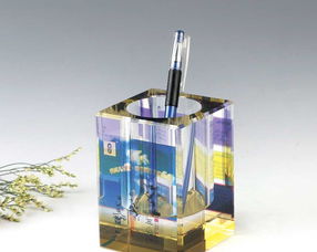 精致辦公新選擇 高檔黑水晶筆筒，典雅與實用的完美融合